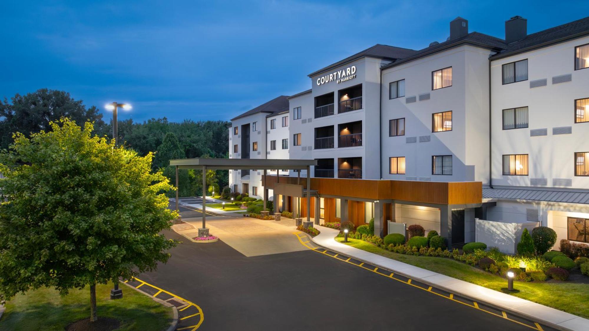 Courtyard By Marriott Danbury Hotel Kültér fotó